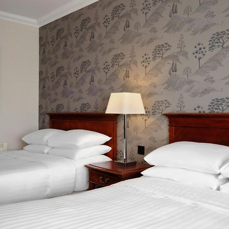 Delta Hotels By Marriott Worsley Park Country Club Exterior foto